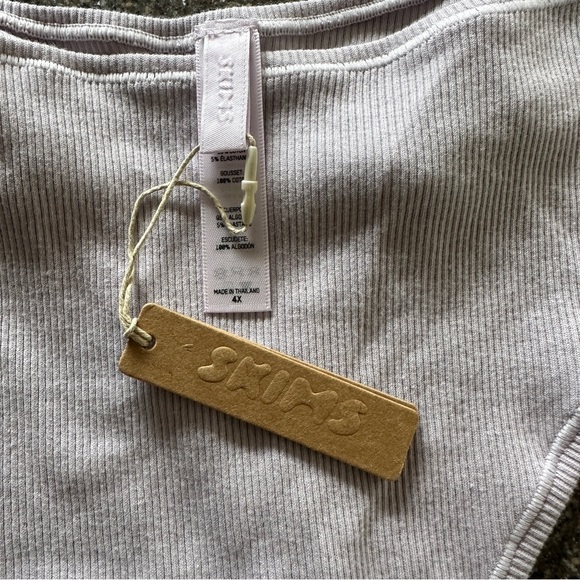 SKIMS 4X NWT Ribbed Thong - Picture 2 of 3